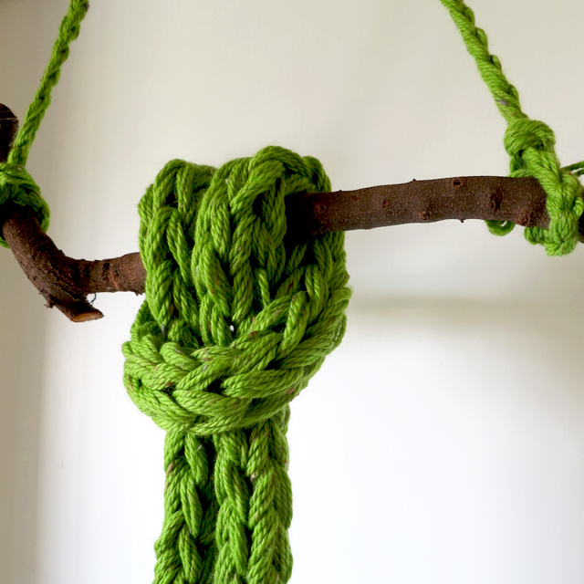 Knitting a clearance rope